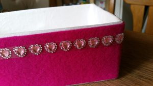 Pinkbox with a sparkly heart ribbon