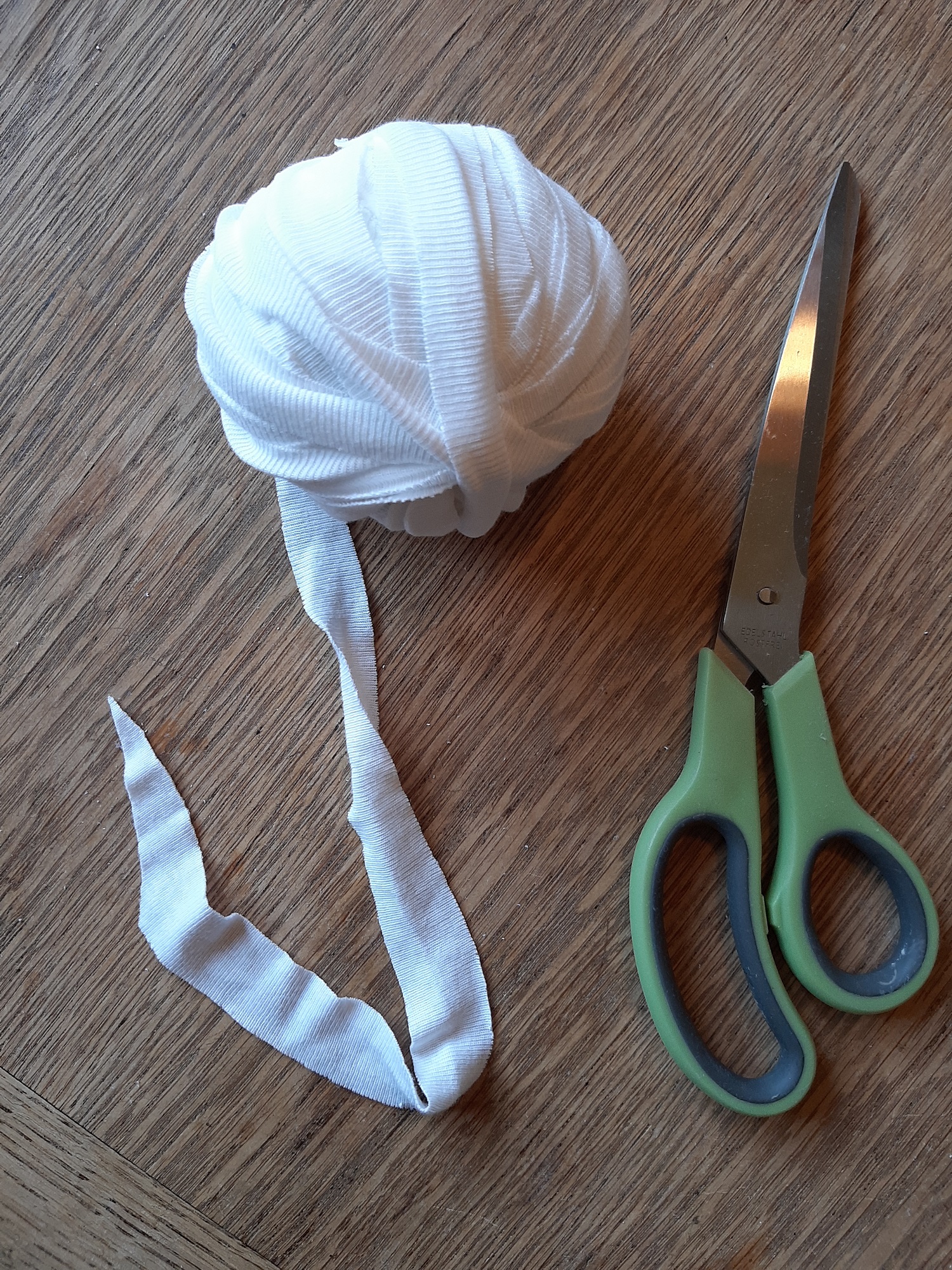 Make Textile Yarn Yourself - Spoons & Scissors