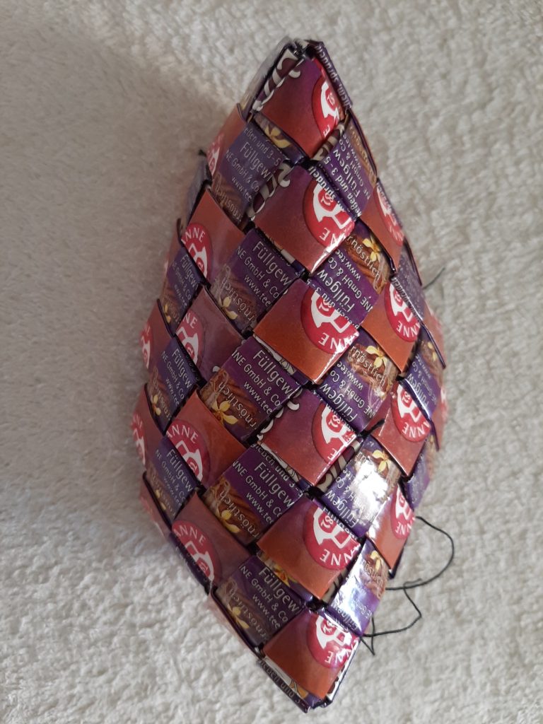 DIY Little Tea Wrapper Bag: sewing the bottom of the bag