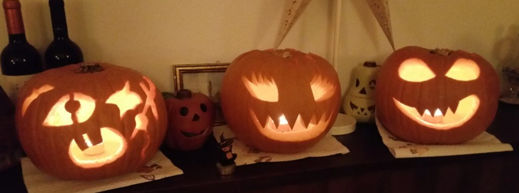 Carve your Halloween Jack-o'-lantern
